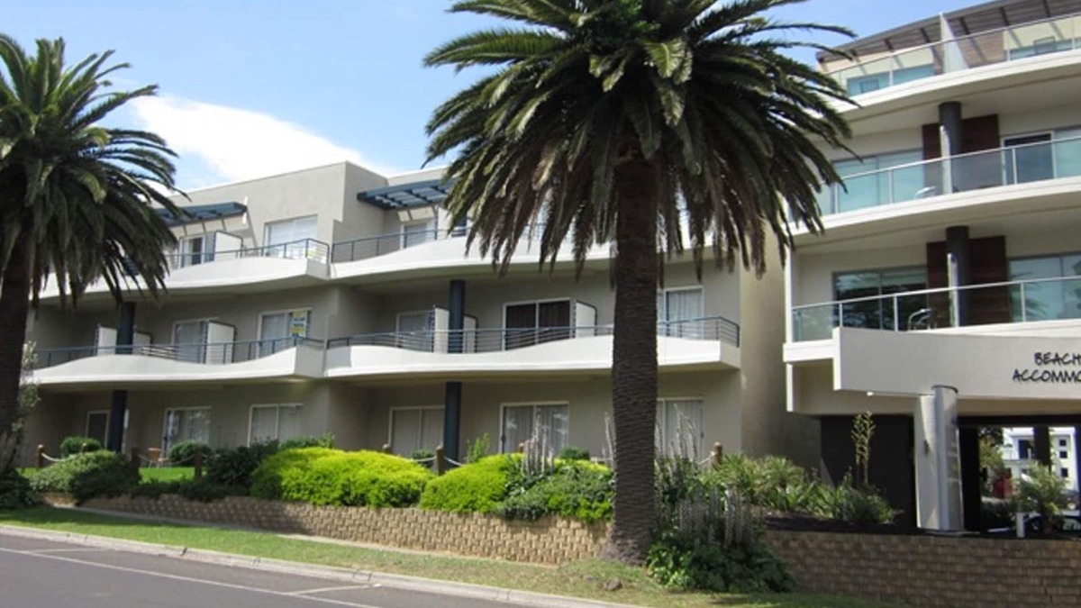 Cowes Apartment | The Waves Oasis Apartment at the Esplanade in Cowes