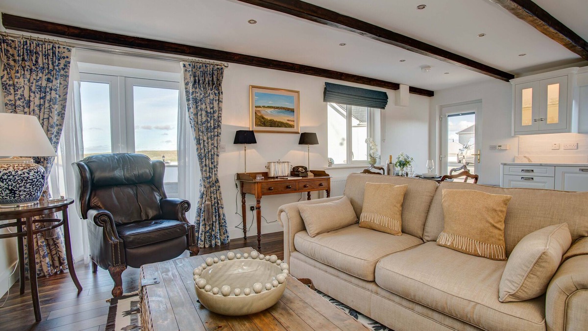 Annagry House | The Wee House, Luxury Holiday Home for couples