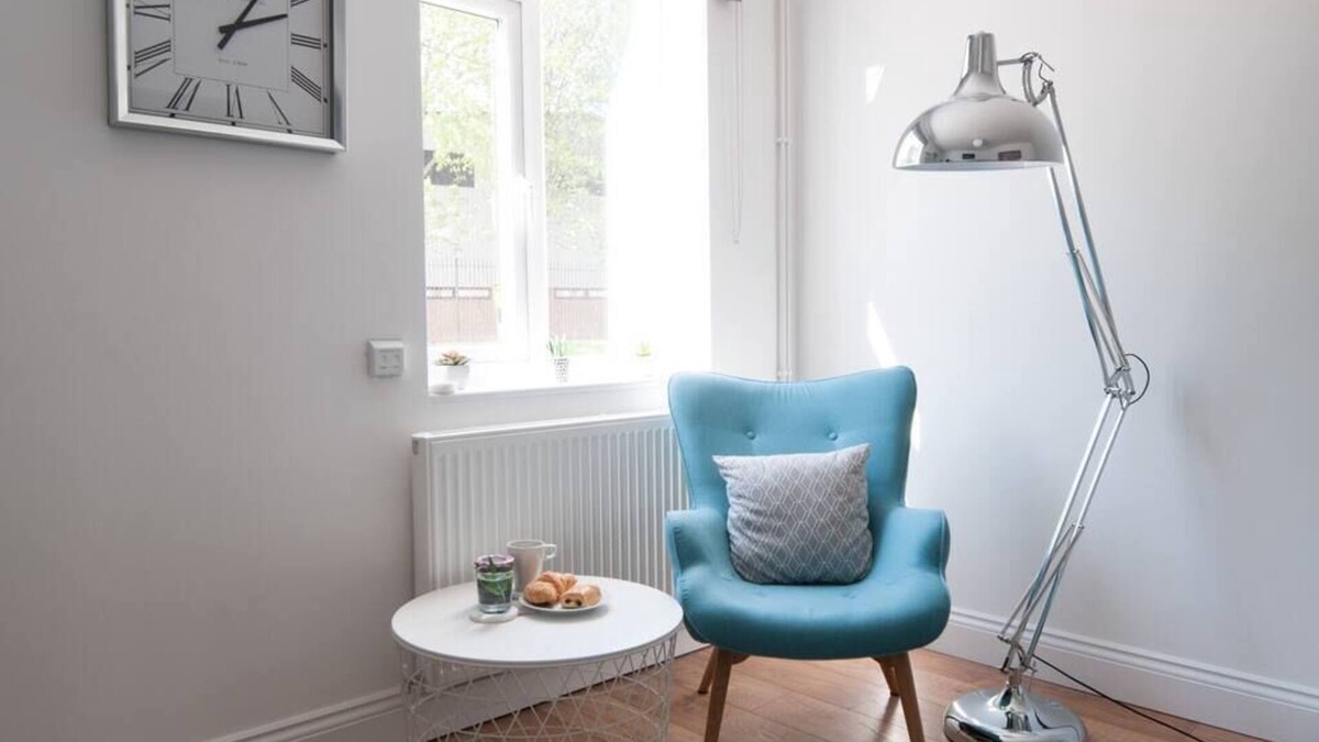 Burton on Trent House | The Wellington - A home for you (3 bedrooms, 1 sofa-bed, 2 bathrooms)