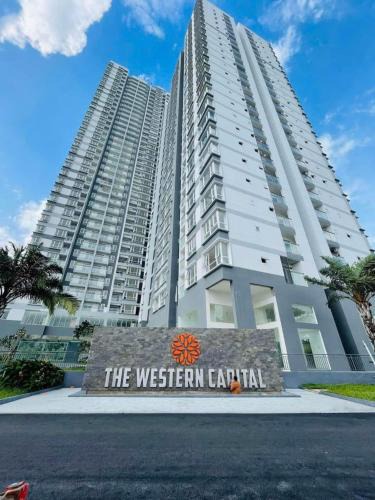 District 6 Apartment | The Western Capital Apartment, Eric House