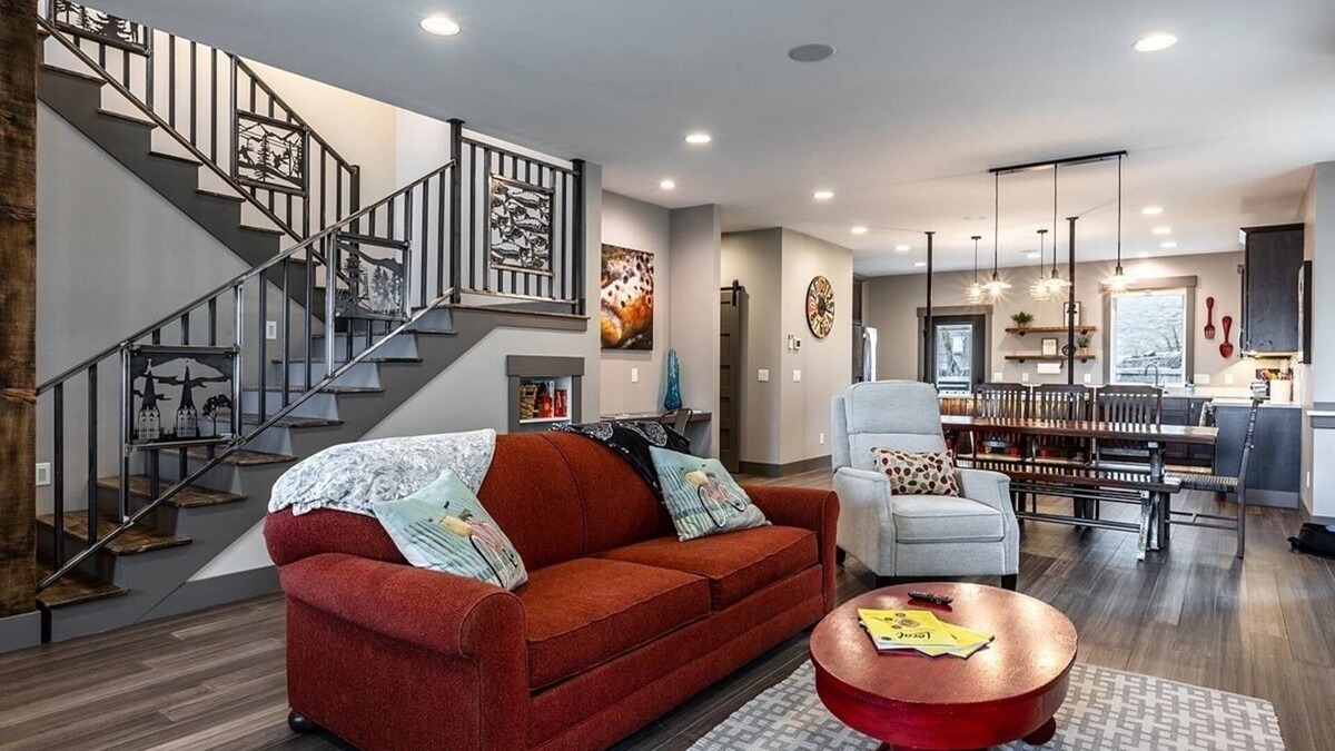 Helena House | The Wheelhouse on Main