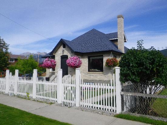 Jasper Bed & Breakfast | The White Brick Inn