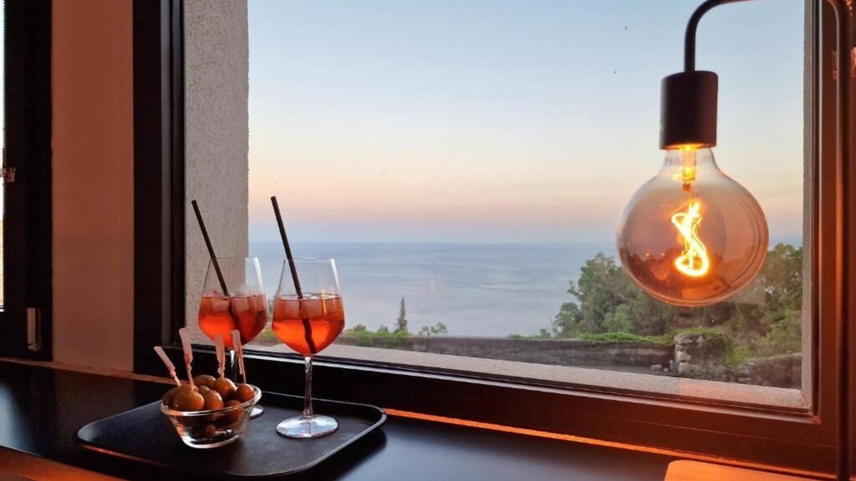 Villagonia Apartment | The White Domus a modern apartment in the center next to Taormina Cathedral.