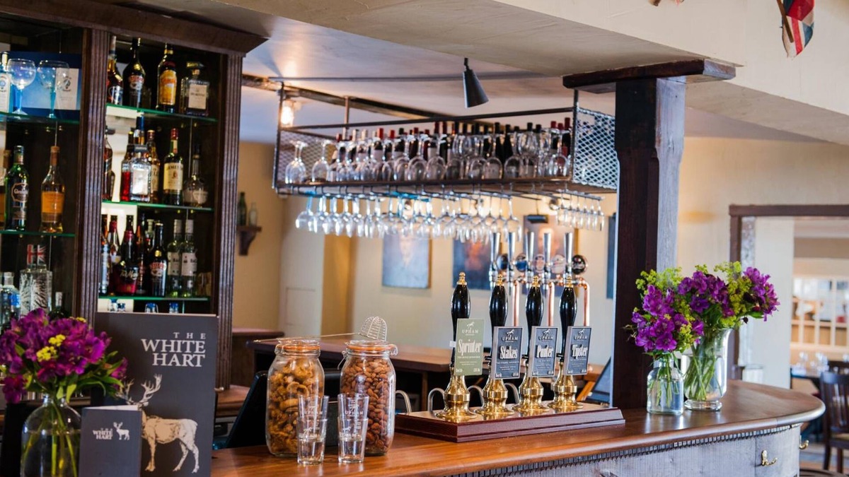 Overton Hotel | The White Hart, Overton