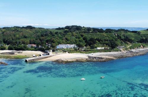 Herm Hotel | The White House Hotel