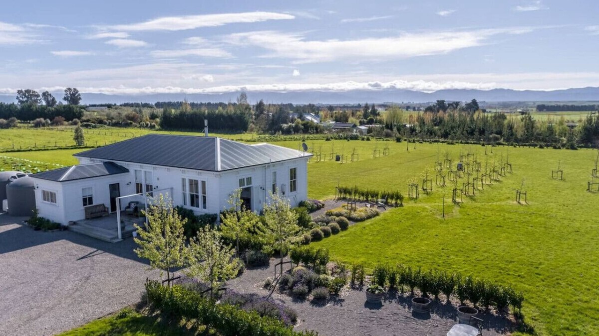 Dyerville House | The White House Martinborough