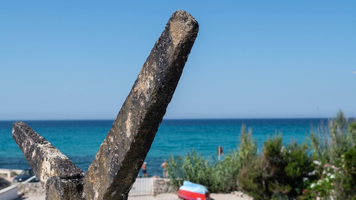 Marina di Felloniche Villa | The White Salmon, a dream 30 steps from the sea