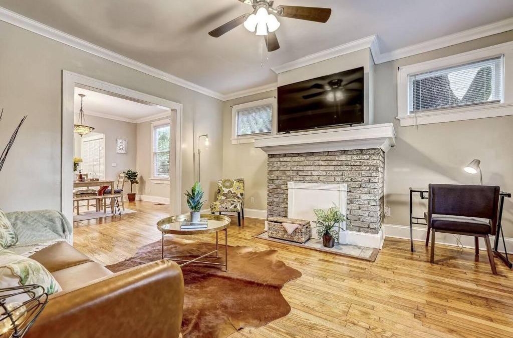 Riverside Apartment | The White Len