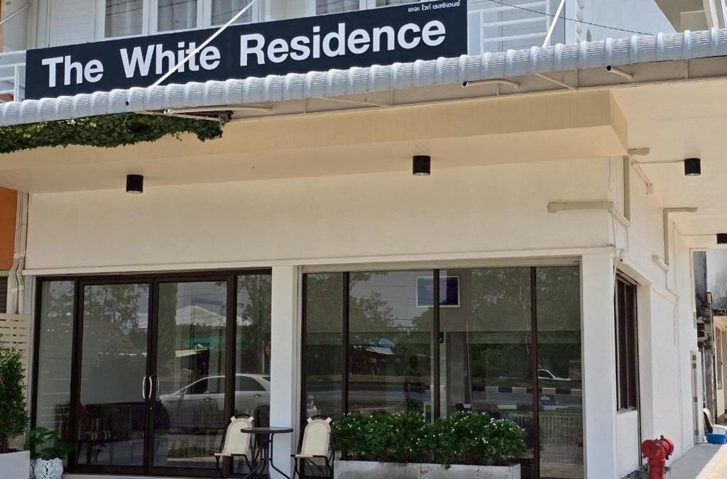 Chanthanimit Hotel | The White Residence