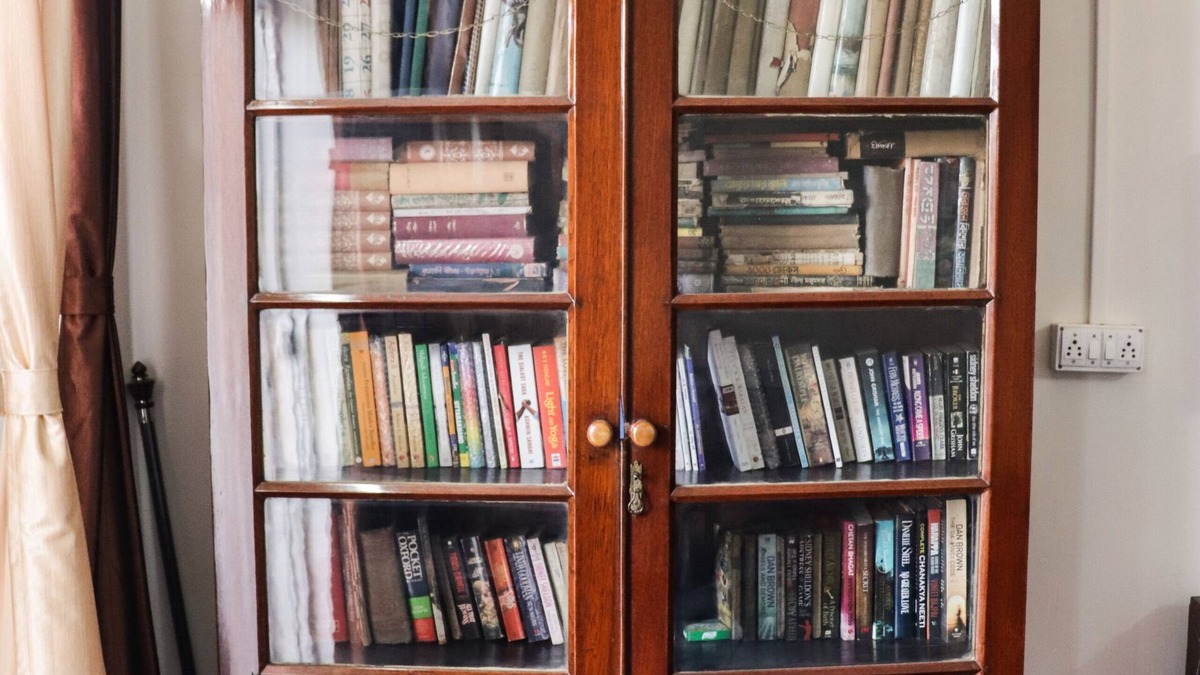 Bhowanipore House | The whole apartment on Elgin Road - Central Kolkata
