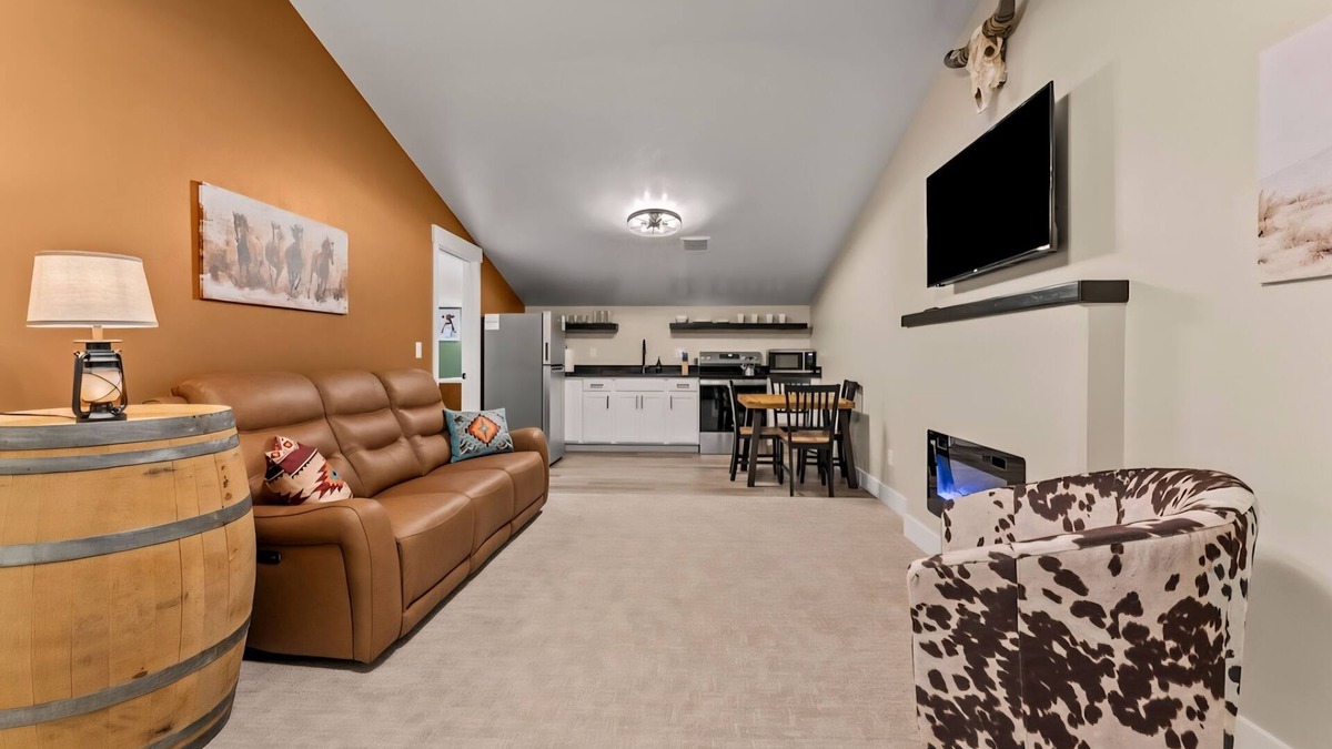Blackfoot Apartment | The Wild West Getaway-Blackfoot
