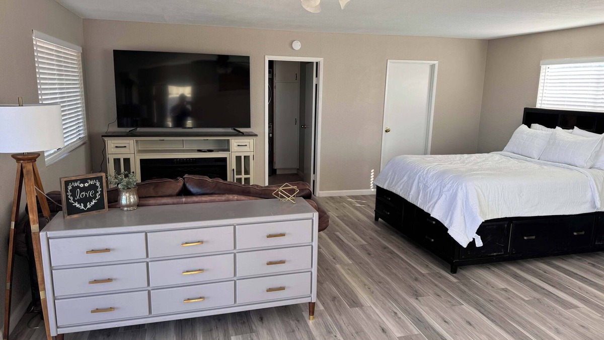 Wildomar Apartment | The Wildomar Sunset Studio w/75" QLED