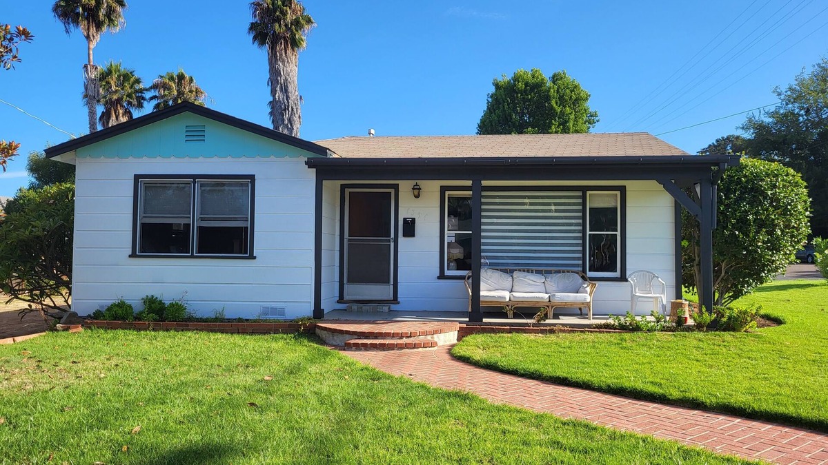 Olde Carlsbad House | The Williams Cottage