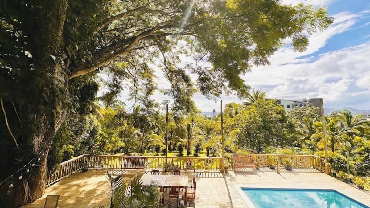 Suva House | *The Williamson House with Pool - Domain