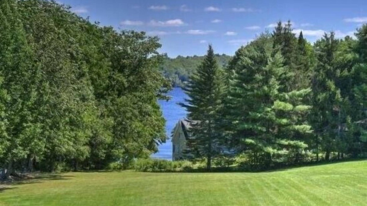 Jefferson House | The Willows/Damariscotta Lake