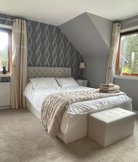 Farr House | The Willows