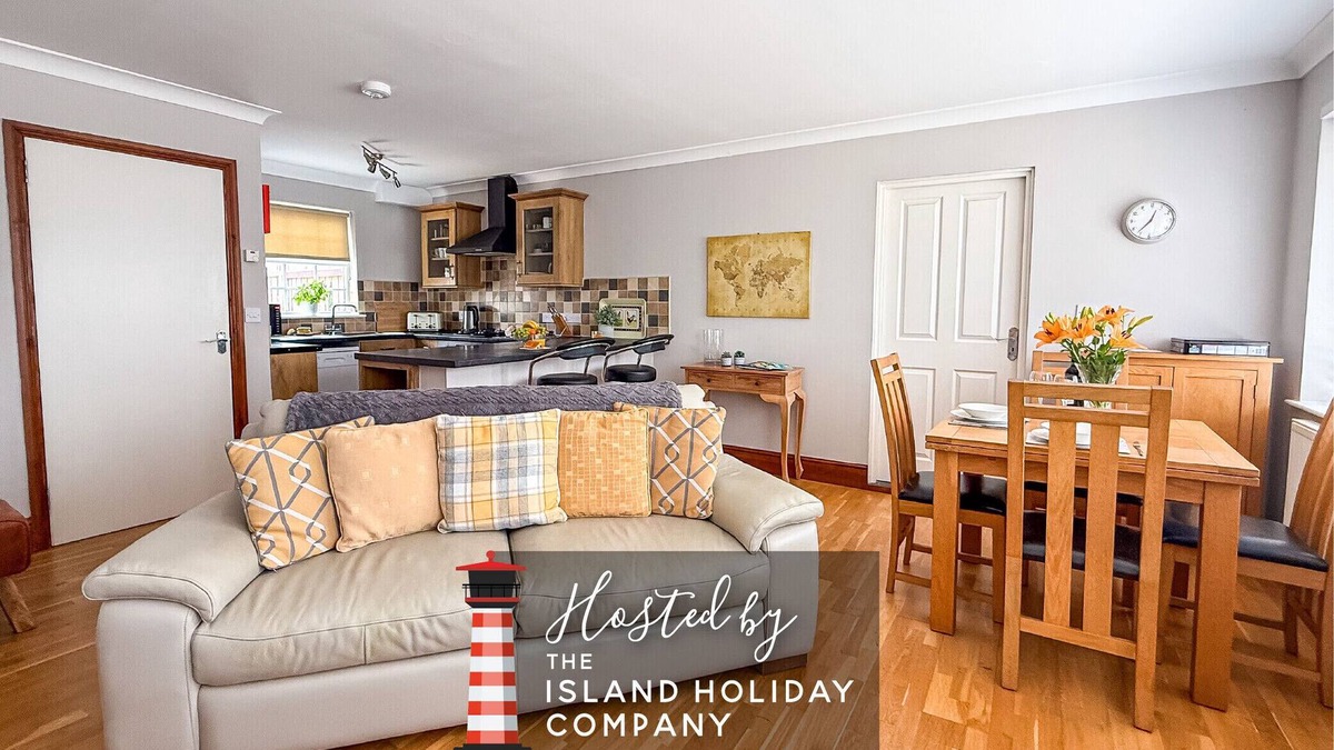 Rookley Ski Chalet | The Wing at Fox Hollow