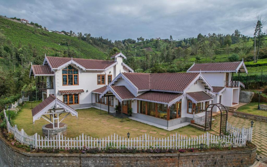 Wellington House | The Winterfel