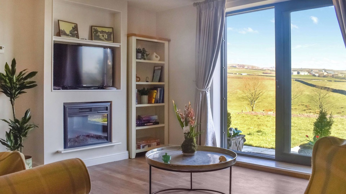 Colne Apartment | The Wolfs Den - UK49083