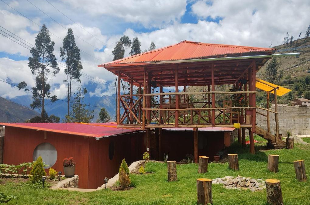 San Pedro de Cachora Hotel | the wooden house choquequirao