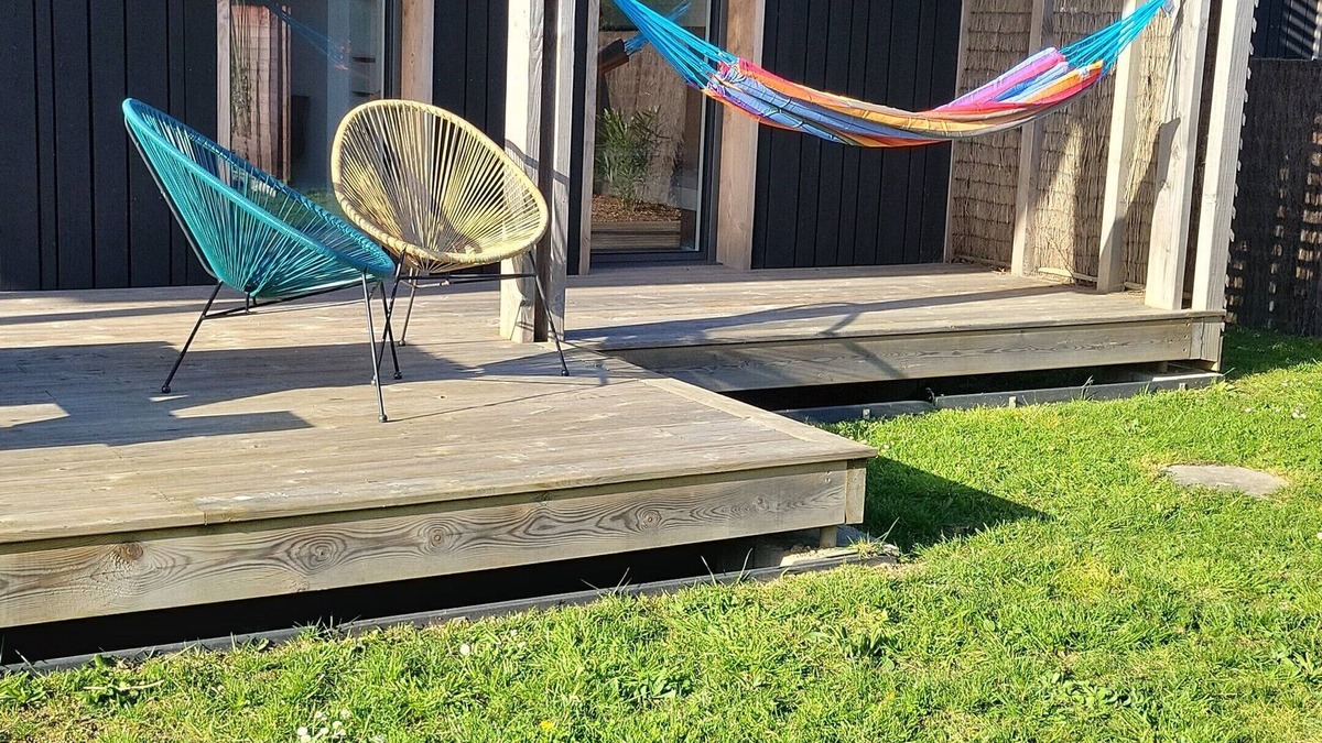 Saint-Pabu House | The wooden vacation home 250 m from the beach/sea - Brittany