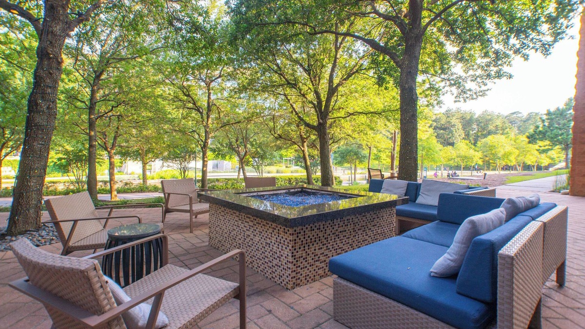 The Woodlands Hotel | The Woodlands Waterway Marriott Hotel & Convention Center