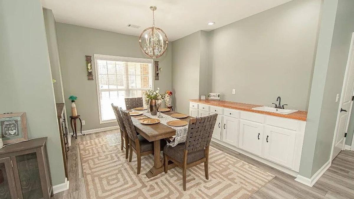 Gunter Afs House | The Wright Retreat! Spacious 5-bedroom house in awesome Montgomery, AL