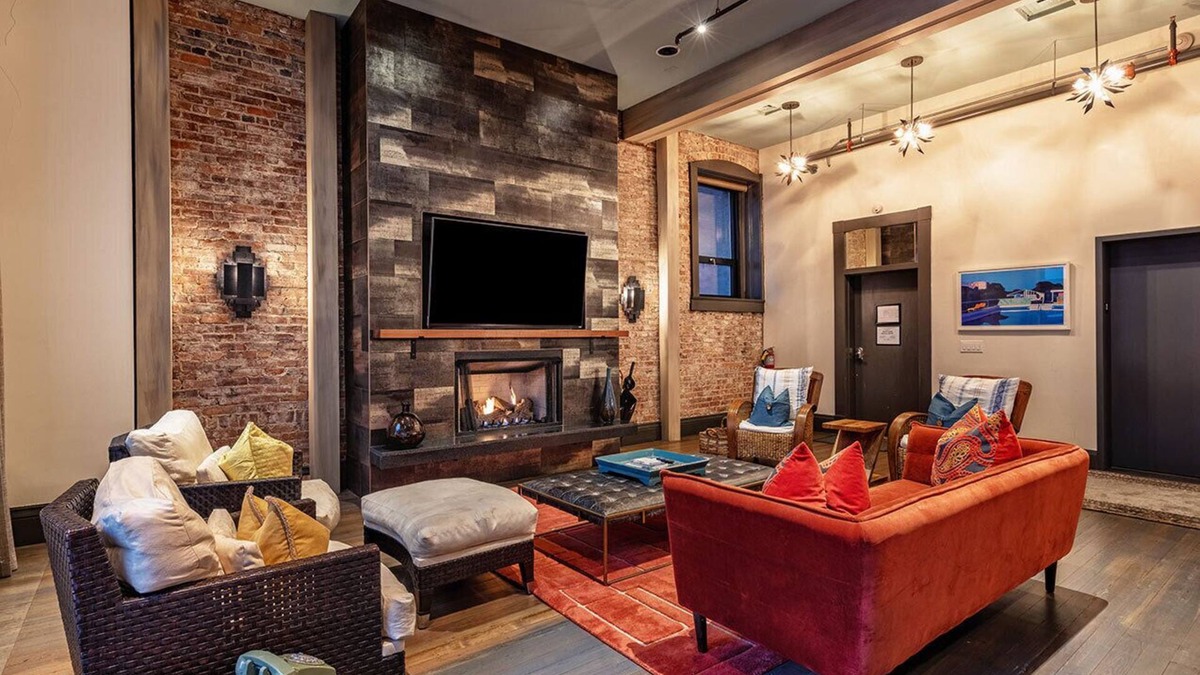 Downtown Nashville Apartment | The Writer's Loft - Walkable to Broadway Bars!