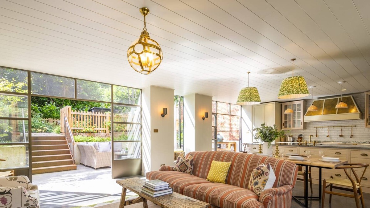 Marlow House | The Writers Retreat - 5 beds, parking & much more