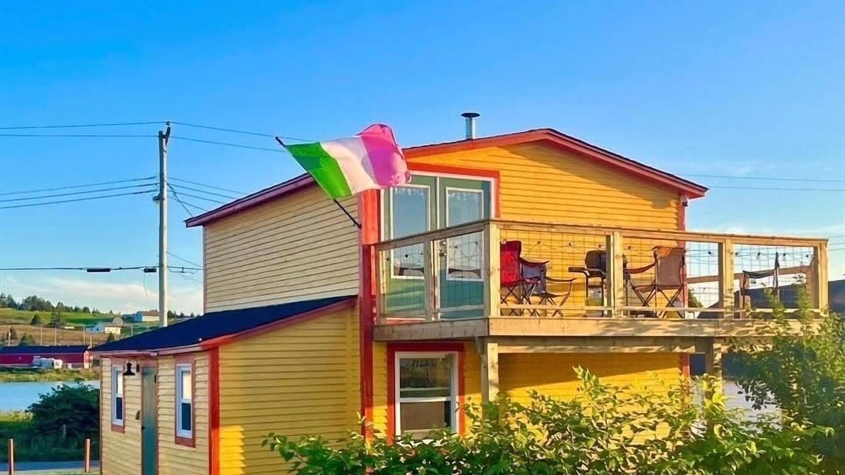 Heart's Delight House | The Yellow Dory Heart’s Delight 2BR! Ocean Views