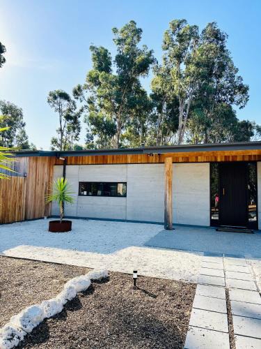 Yallingup House | The Yallingup House, 5 mins to beach
