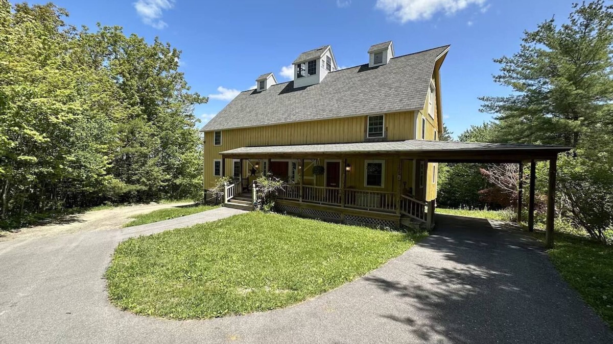 Etna Apartment | The Yellow Barn Estate