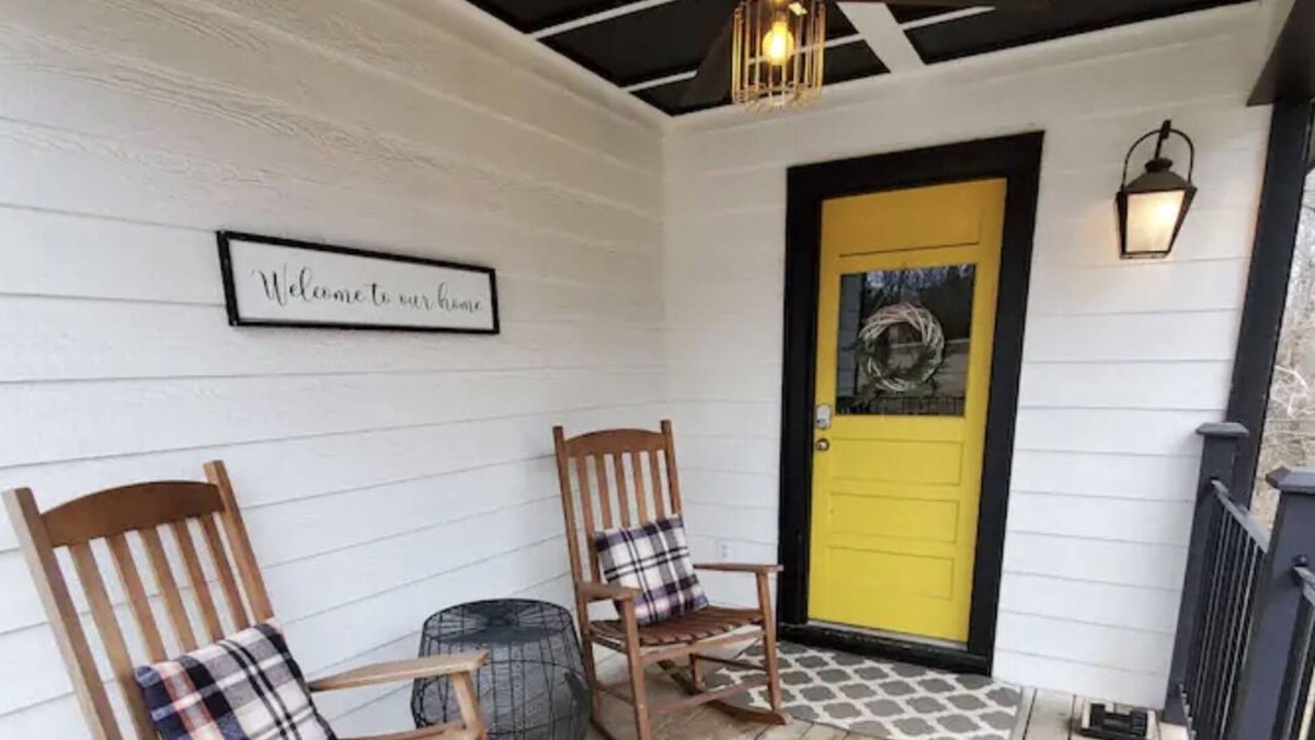 Broken Arrow Other | The Yellow Door - Secluded Farmhouse on 20 acres
