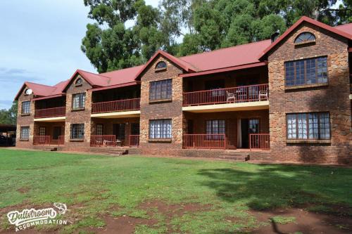 Dullstroom Apartment | The Yems