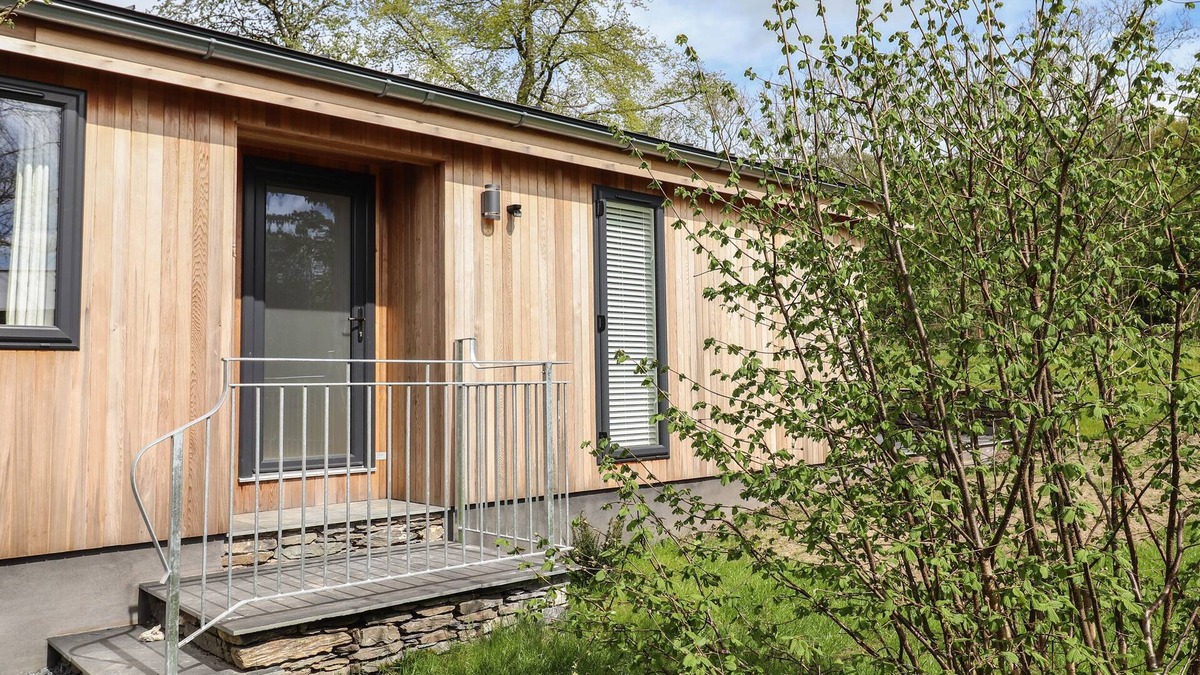 Haverthwaite Cottage | THE YEWS, pet friendly, character holiday cottage in Haverthwaite