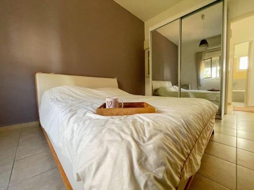 Haifa Apartment | The Zen Suite - Haifa peaceful place