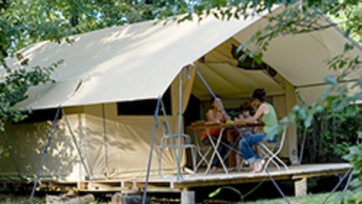 Dardilly RV Rental | The Zenith tent - Up to 6 people - 35 m²