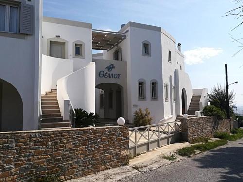 Azolimnos Apartment | Thealos