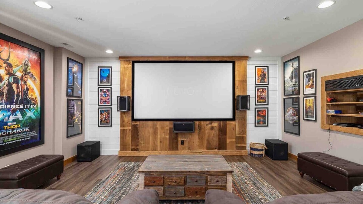 Hollister House | Theater Pool Table,Pools Waterslide,Hot Tub,Trails