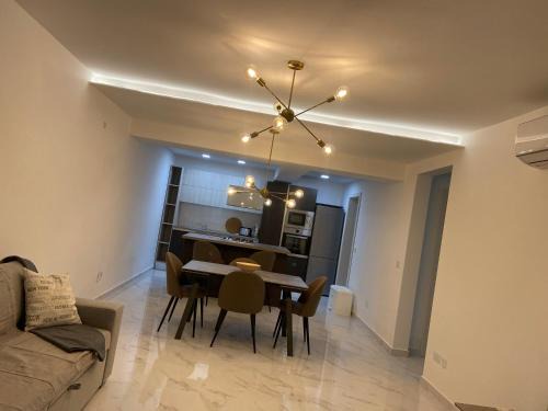 Santa Maria Estate Apartment | Theatre