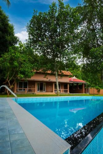 Irinjalakuda House | Theeram Riverside Holiday Home