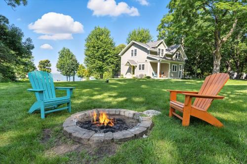 Sturgeon Bay House | Thenells Beach House by Simple Life Rentals