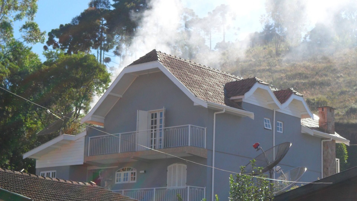 V Cristina House | There are 5 minutes from Baden Point the most visited city of the tourist center !