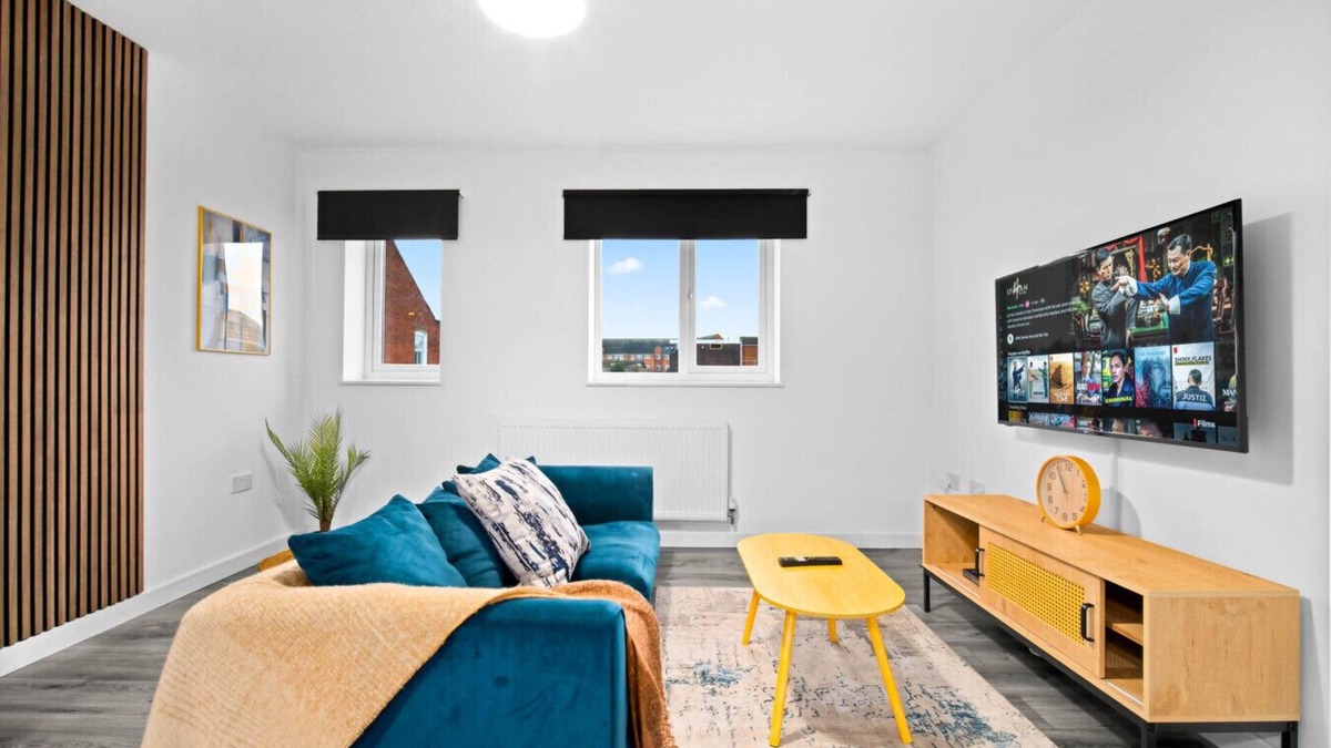 Cradley Heath Apartment | There is 1 bedroom with 1 small double bed, able to comfortably accommodate 2 guests.