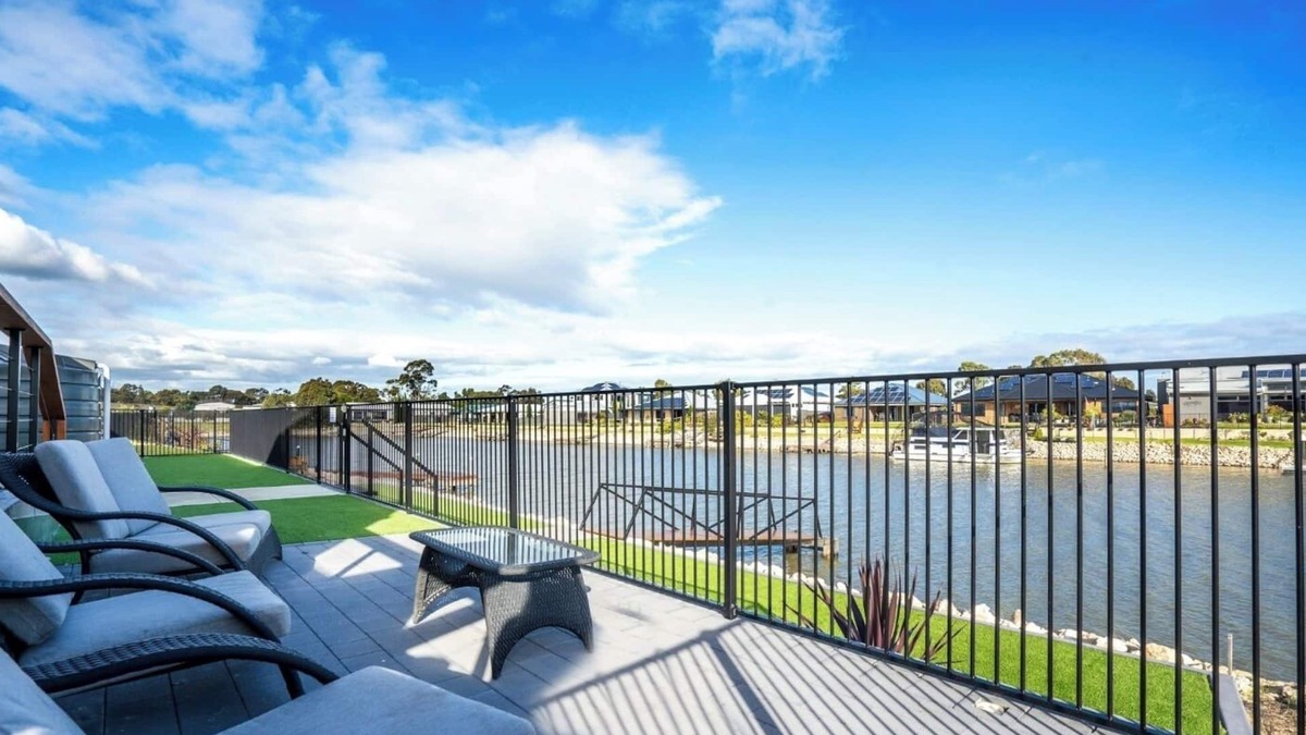 Seymour House | Theriverbend43 Wellington Marinan· Wellington East, South Australia