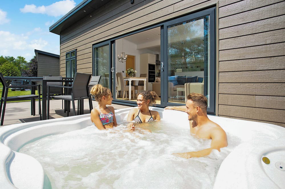 Aysgarth Ski Chalet | These stunning lodges are ultra spacious luxurious lodges designed with couples in mind.
