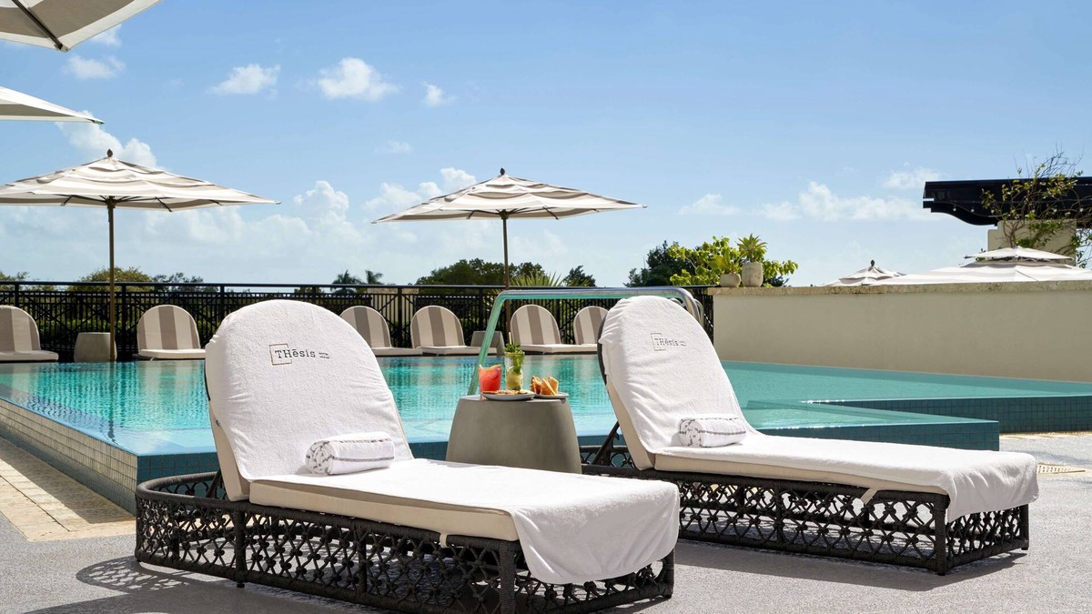 Coral Gables Hotel | THesis Hotel Miami Coral Gables, Curio Collection by Hilton