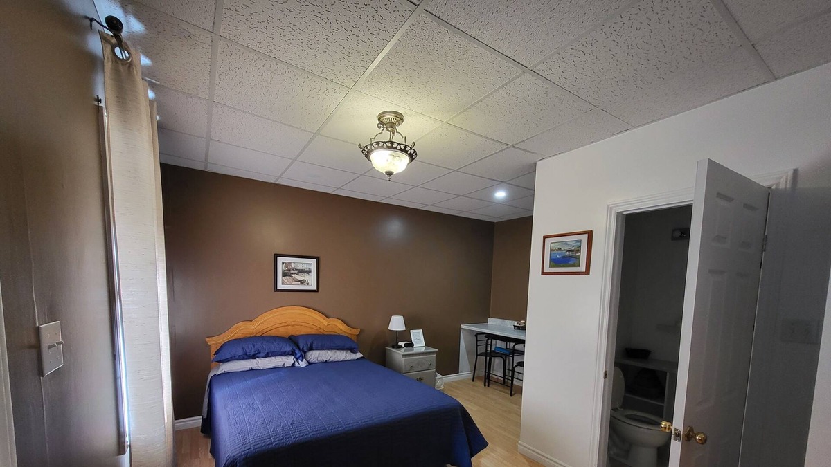 Cormack House | Thickwood Inn - Room #7 (2 People)