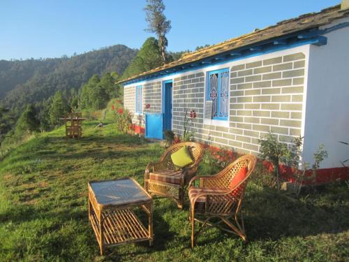 Almora Cabin | Thikalna Himalayan Retreat