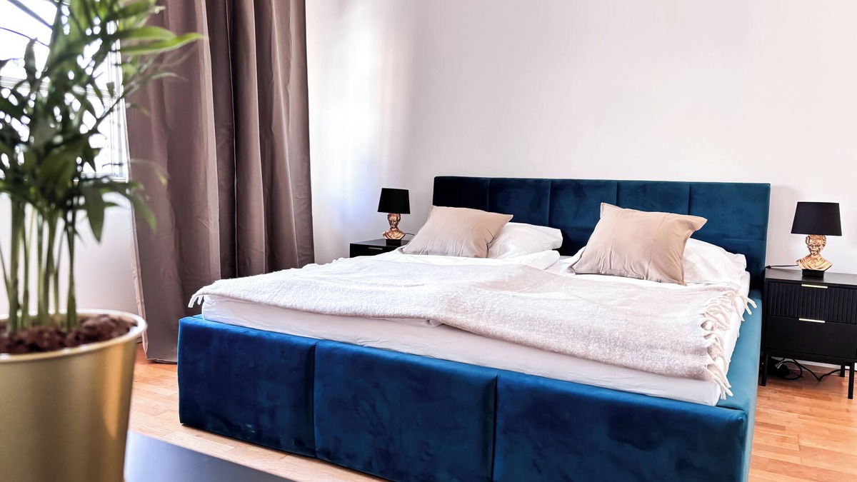 Dortmund City Centre Apartment | ThinkPink! Apartment in the heart of Dortmund * Elevator * Duplex apartment